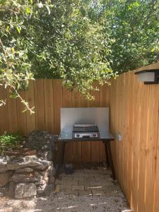 JOLI STUDIO INDEPENDANT 20m² AVEC JARDIN