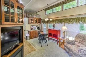 Cozy Gig Harbor Cottage about 2 Mi to Case Inlet! - Grapeview