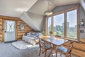 Fraser Couples Hideaway with Indian Peaks View
