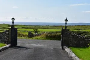 Aran View Holiday Homes Doolin- home no1 - Ocean View - Knockfin Cross Roads