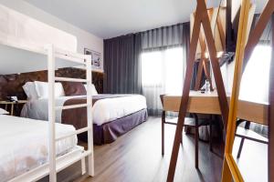 King Room with Bunk Bed room in Best Western Plus Hotel Alfa Aeropuerto