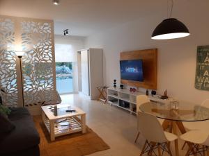 Bahía Grande Nordelta - Piscina y Cochera