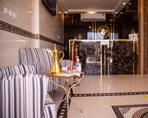 زائر الفخامه للشقق المخدومه