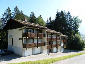 Appartements Appartement La Clusaz, 3 pieces, 4 personnes - FR-1-304-101 : Appartement (4 Adultes)