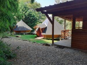 Tentes de luxe Tipis Du Petit Buisson : photos des chambres