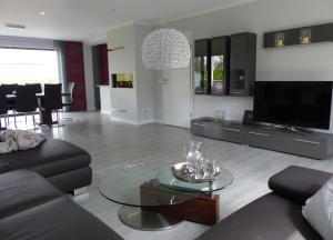 Ferienvilla mit Panoramablick auf den Schmachter See