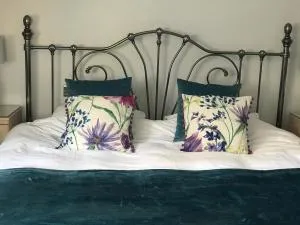 Brampton Luxury Annexe Apartment - 乌波斯顿