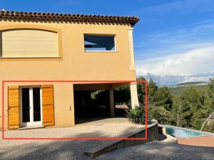 Appartements Studio Panoramic with the pool near Saint Victoire Aix en Provence : photos des chambres