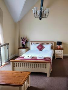 Superior Double Room room in The Crown Hotel