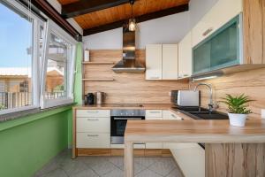 Apartman View