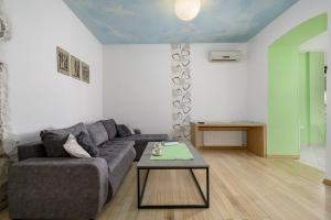 Apartman View