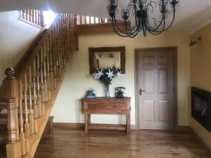 Dungannon 2 Bed Bungalow - Sleeps 5 - Pet Friendly