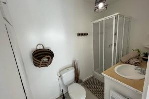 Appartements Le Sano - Centre Historique, 2mn a pied Halles de Niort, donjon, moulin du Roc, et port Boinot - Wifi, Netflix ,2mn Hyper centre : photos des chambres