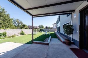 Albergue Santiago 15 Monforte