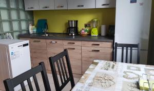 Liepājas brīvdienu māja ar dārzu