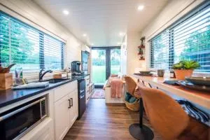 NEW The Brazos-Tiny Home 12 Min to downtown - Bellmead