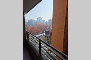 Dpto Metro Los Leones, Costanera Center