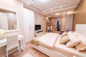 Ivi Place Apartments