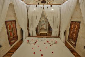 Casia Cave Suites