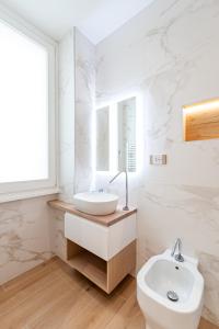 Victoria's new apartment img41