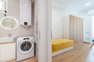 Victoria's new apartment img25