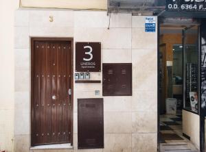 Eva Recommends Lineros