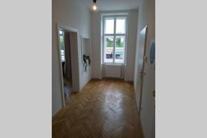 Lovely new 2 bedroom near hannovamarkt