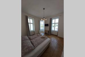 Lovely new 2 bedroom near hannovamarkt