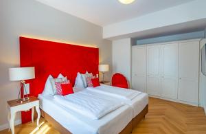 Superior Senior Suite room in Theaterhotel Wien