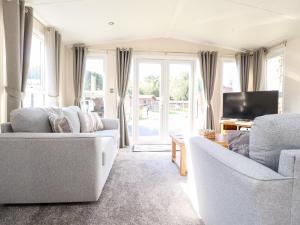 Hawthorn Lodge