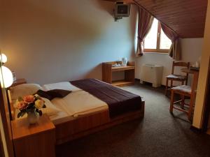 Room in Rakovica with WiFi 4958-2
