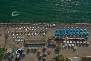 At the sea - Gulripʼshi