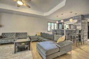 1 Mi to Lake of the Ozarks Condo with Pool Access