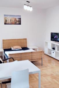 apartament Hallera Square Warsaw 27m2