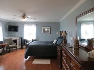 Lancaster Inn B&B - Trinity