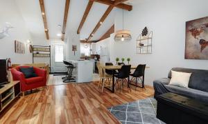 Condo 47 Chemin de la Corniche by Les Chalets Alpins