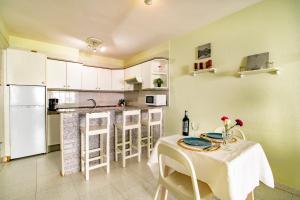 Alquilaencanarias- Medano Apartment Bogavante