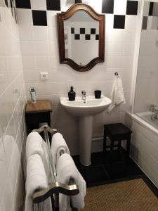 B&B / Chambres d'hotes Le Mont Saint Laurent : photos des chambres