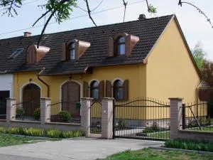 Rajna Vendégház - Cserépfalu