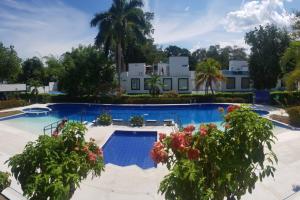 Casa de Verano Condominio Mediterráneo en Carmen de Apicalá