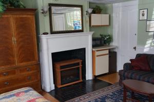 463 Beacon Street Guest House image 70