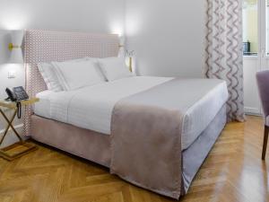 Superior Double Room room in MiraMe Athens Boutique Hotel-House of Gastronomy