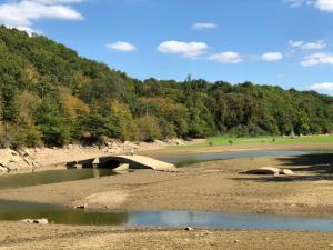 Maisons de vacances Batisse du pont Pinard et son granit rose : photos des chambres