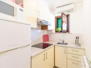 Apartment Antonella & Napoletano-1 by Interhome 