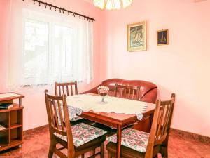 Apartment Manestar-2 by Interhome