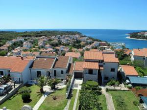 Apartment Villa Ursa by Interhome