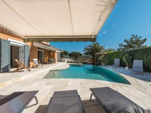 Villas Villa Clos des collines by Interhome : photos des chambres