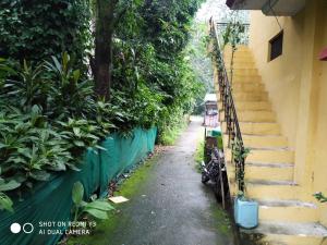 Jim Corbett Homestay, Beside NEST RESTAURANT, village LADUA, Jim Corbett National Park Near Bijrani, Garjiya Zones