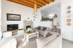 CHRYSANTHI'S STONE HOUSE - Psinthos