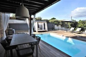 Villas Luxury Villa for 8 people with private swimming pool : photos des chambres